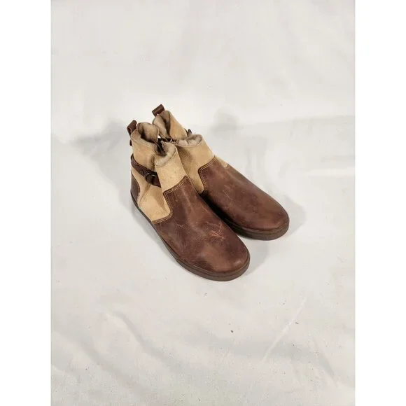 NWOB OluKai Womens Pehuea Hulu Boots Brown Wool Shearling Lined US/8 - Picture 1 of 11